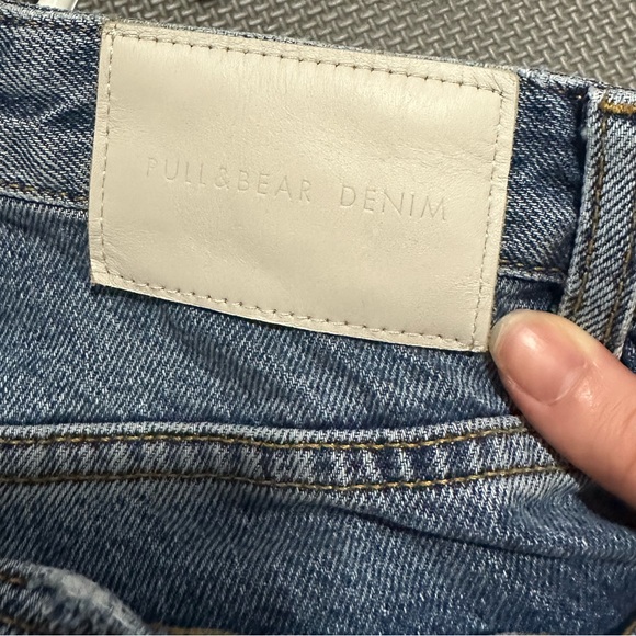 Pull&Bear Tall 90s straight leg jean with split hem - Picture 4 of 8